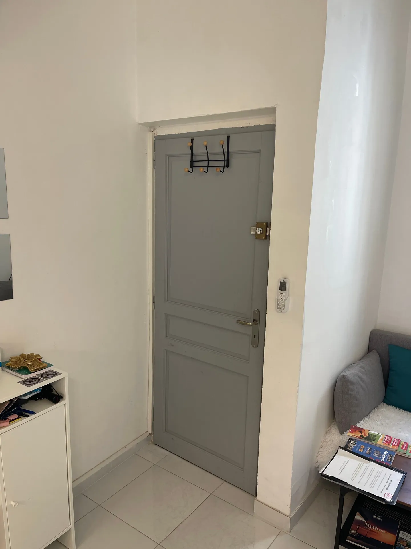 Entrée avec commode