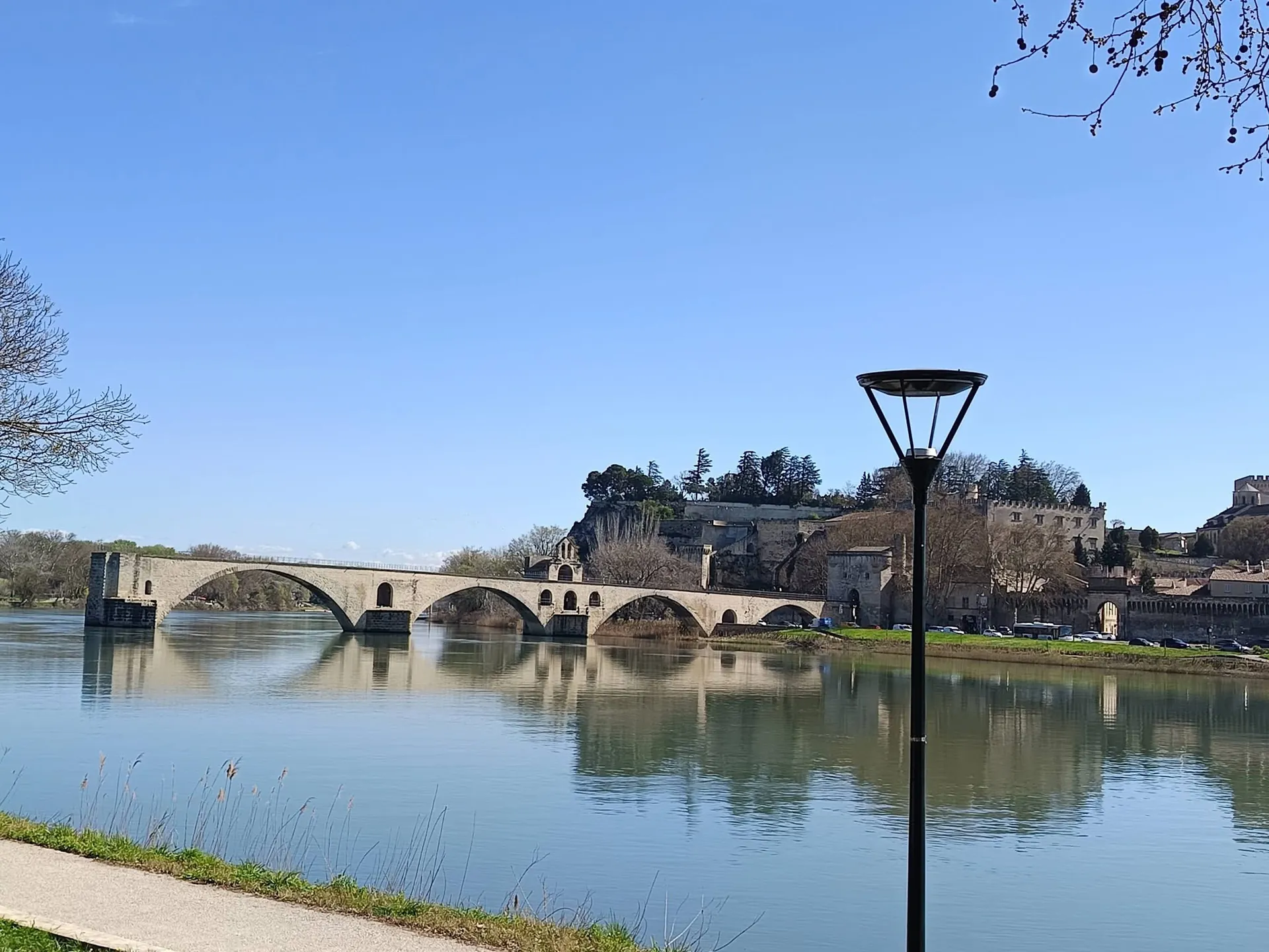 Pont Saint-Bénézet sur le Rhône